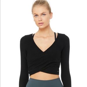 Alo Yoga Amelia crop sweater